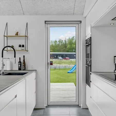 Gorgeous In With Kitchen * Glesborg