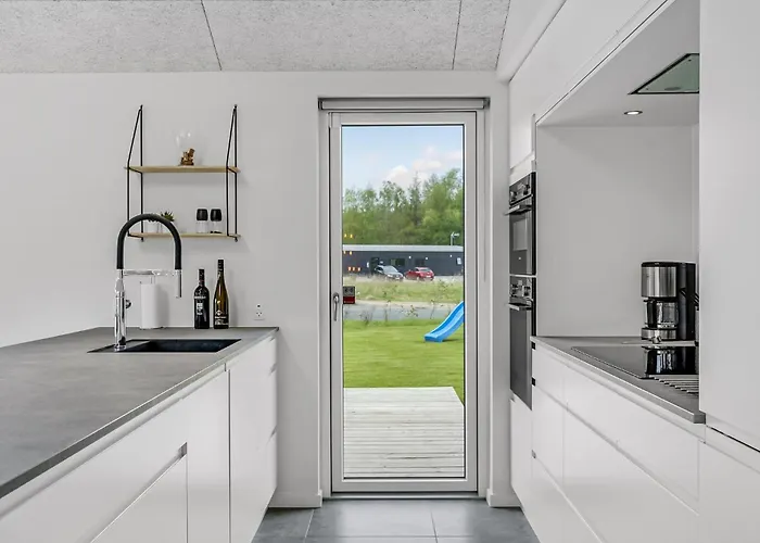 Gorgeous In With Kitchen * Glesborg