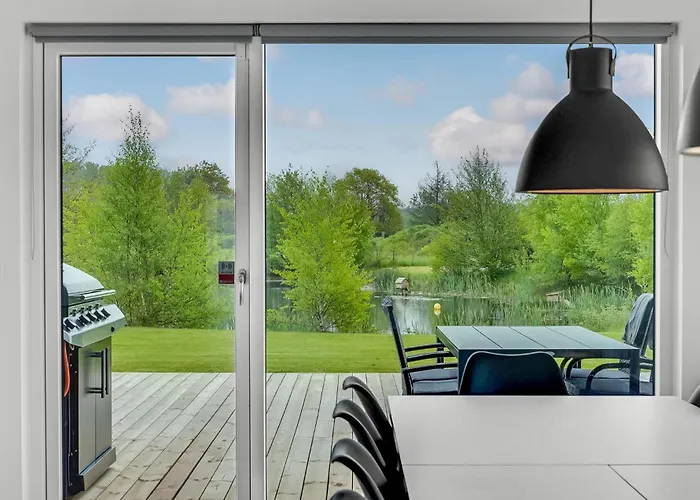 בית נופש Gorgeous In With Kitchen Glesborg