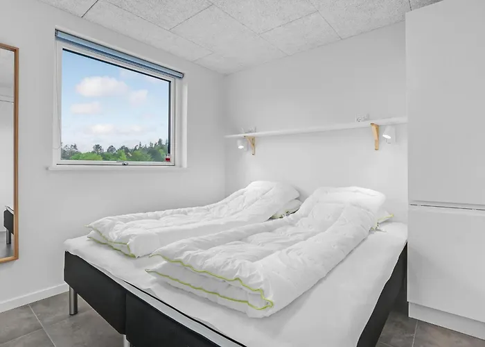 בית נופש Gorgeous In With Kitchen Glesborg