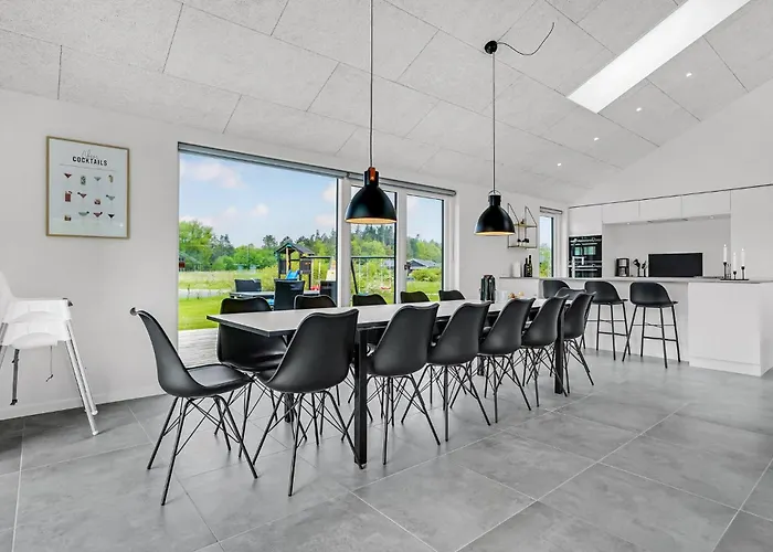 Tatil Evi Gorgeous In With Kitchen Glesborg
